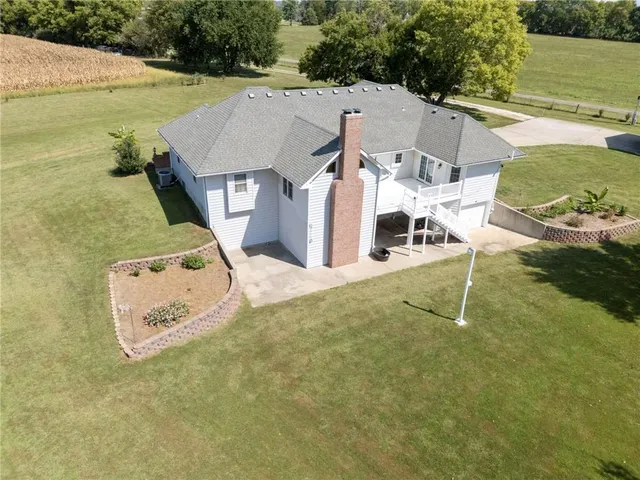 $950,000 | 24101 East 235th Street, Harrisonville, MO 64701