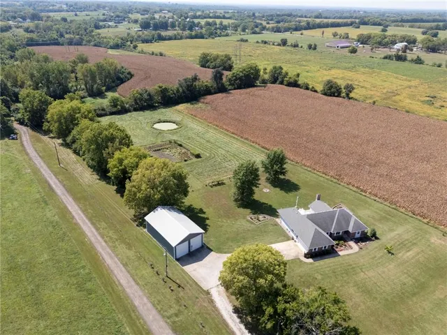 $950,000 | 24101 East 235th Street, Harrisonville, MO 64701