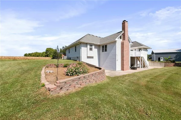$950,000 | 24101 East 235th Street, Harrisonville, MO 64701