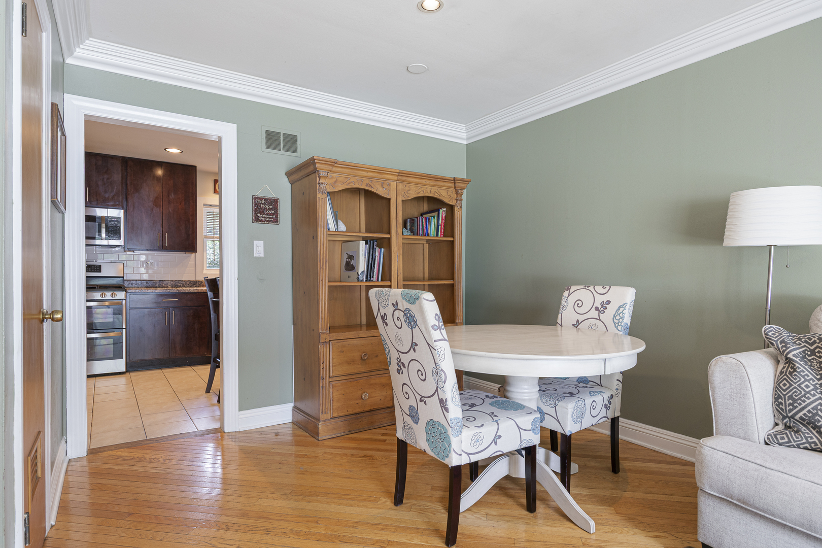 532 Landmeier Road Elk Grove Village, IL 60007 - Photo 7 of 21