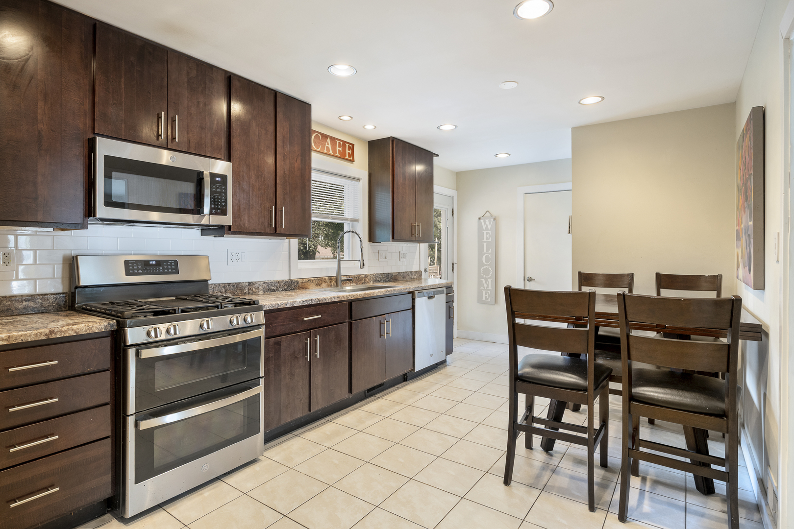 532 Landmeier Road Elk Grove Village, IL 60007 - Photo 9 of 21