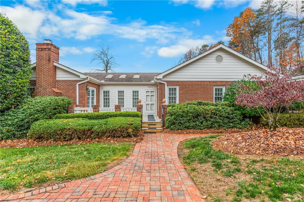 1001 Nuthatch Court High Point, NC 27262 - Photo 2 of 31