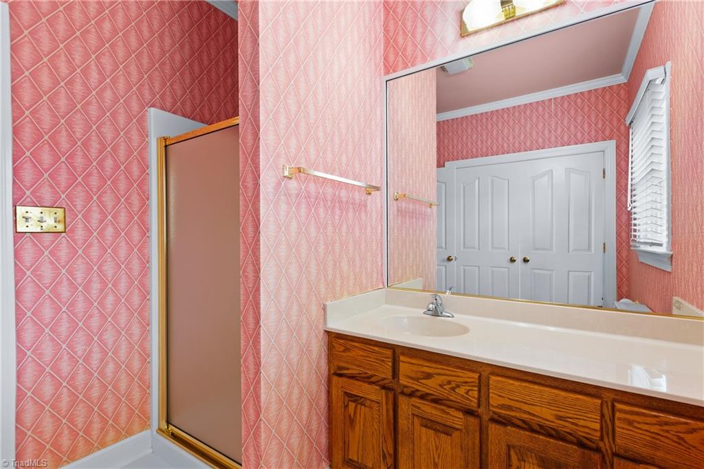 1001 Nuthatch Court High Point, NC 27262 - Photo 25 of 31