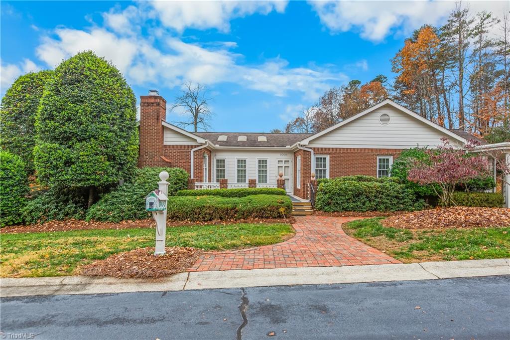 1001 Nuthatch Court High Point, NC 27262 - Photo 4 of 31