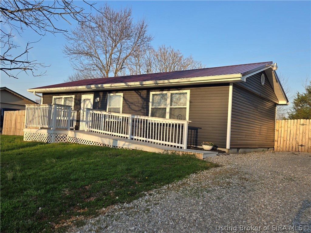 1990 South Pleasant Road Southeast Corydon, IN 47112 - Photo 2 of 21