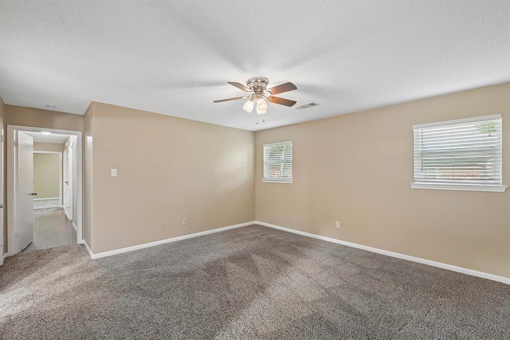 1707 Park Ridge Terrace Arlington, TX 76012 - Photo 24 of 40