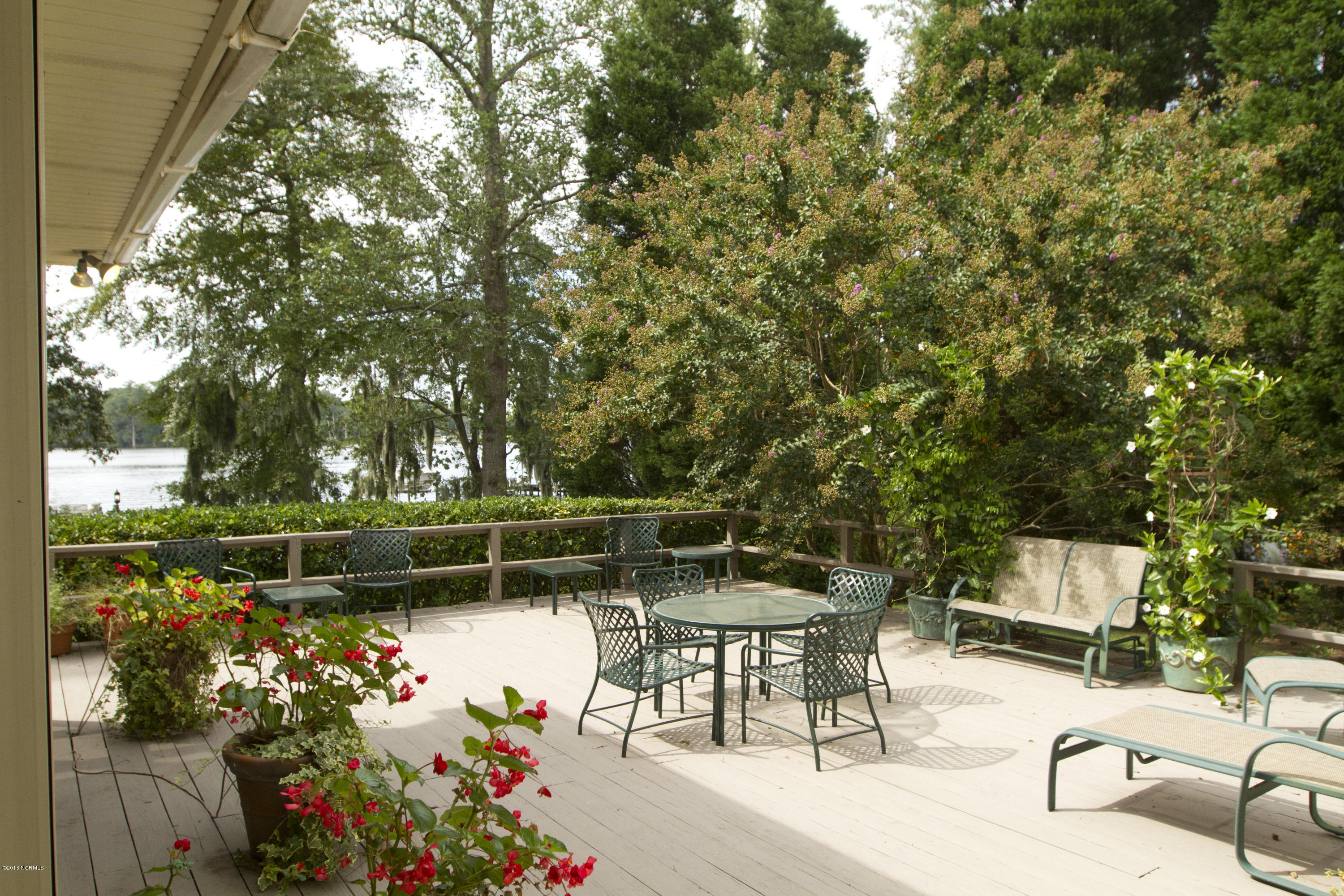 136 Catnip Point Road Bath, NC 27808 - Photo 3 of 48 Deck