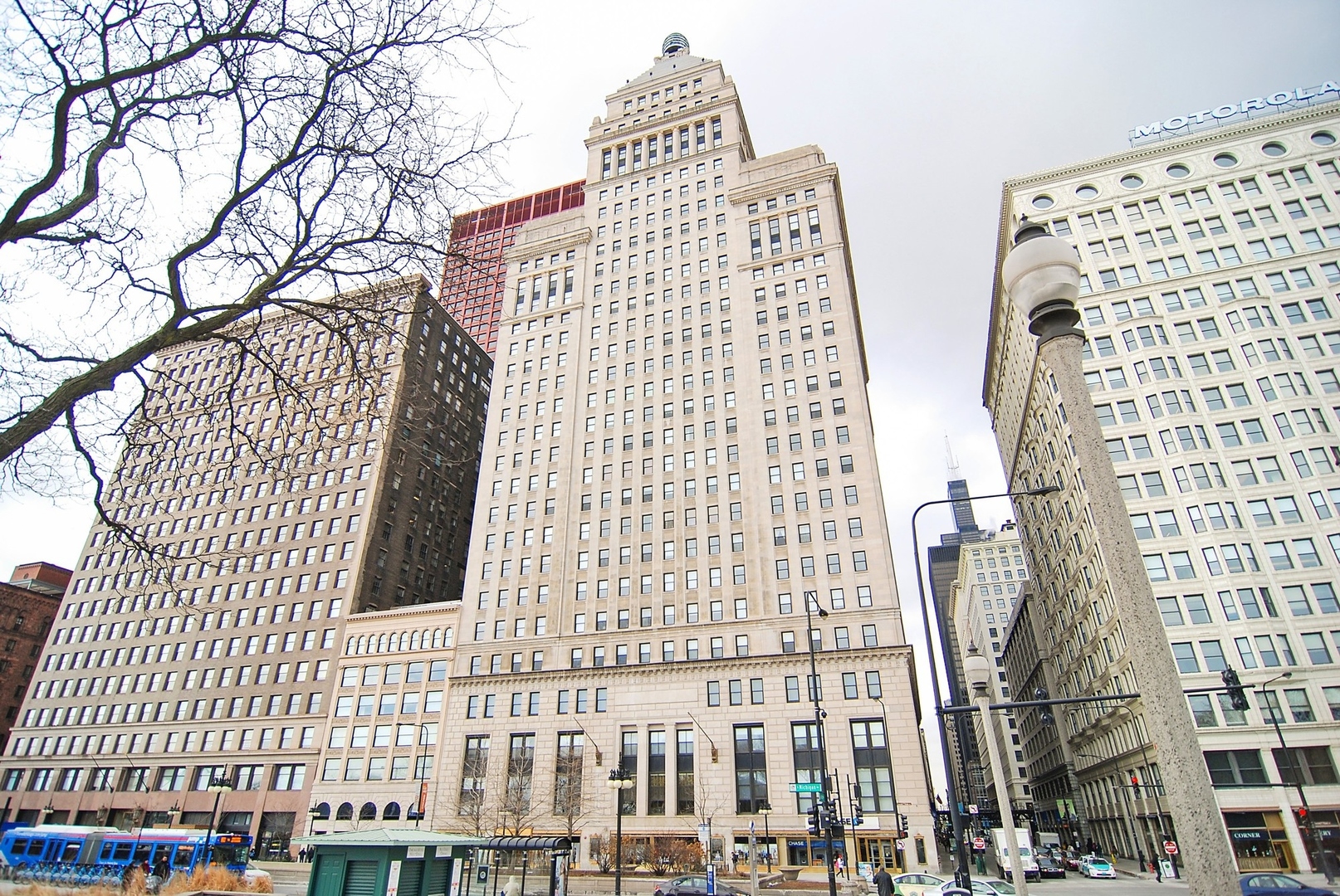 310 South Michigan Avenue, Unit 2001 Chicago, IL 60604 - Photo 1 of 1