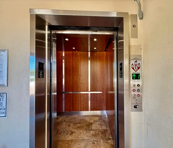 $500,000 | 601 Seafarer Circle, Unit 504, Jupiter, FL 33477