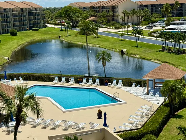 $500,000 | 601 Seafarer Circle, Unit 504, Jupiter, FL 33477