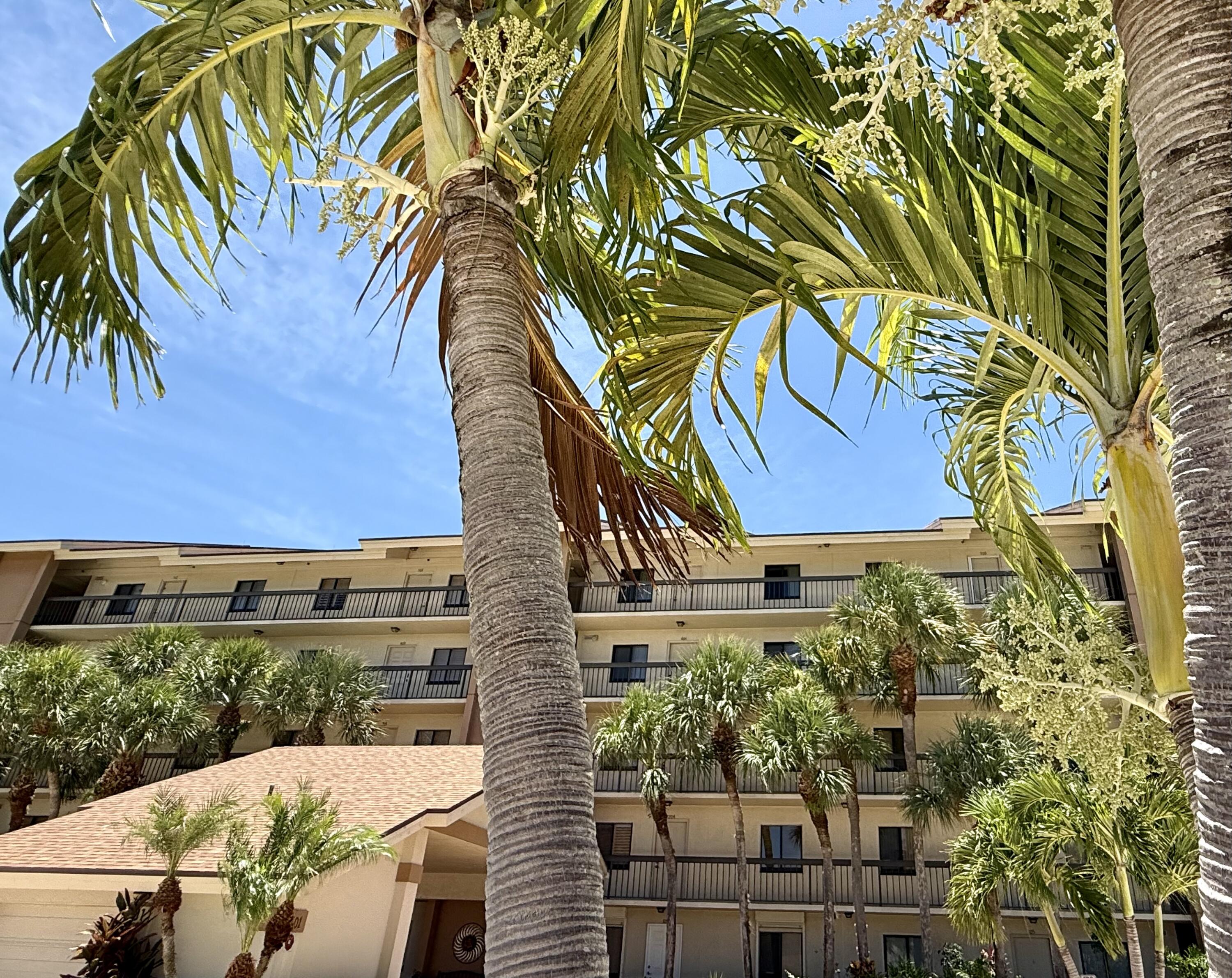 601 Seafarer Circle, Unit 504 Jupiter, FL 33477 - Photo 29 of 40 FRONT OF 601