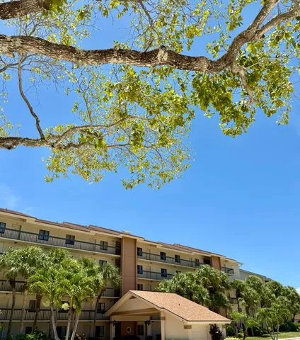 $500,000 | 601 Seafarer Circle, Unit 504, Jupiter, FL 33477