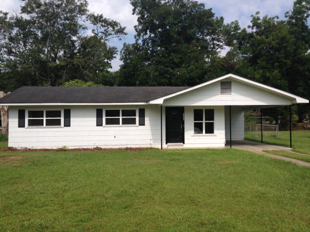 1208 Bradley Road Dothan, AL 36301 - Photo 1 of 1 Main View