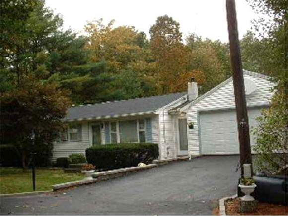 8 Meadowbrook Road Barrington, NH 03825 - Photo 1 of 5 Gallery Image 1