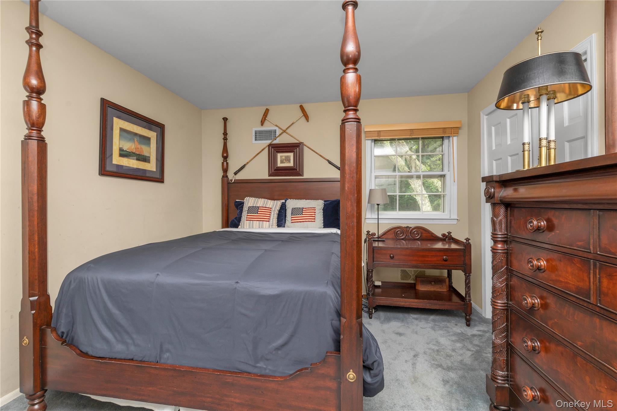 26 Rolling Drive Glen Head, NY 11545 - Photo 23 of 31 a living room with furniture and a window