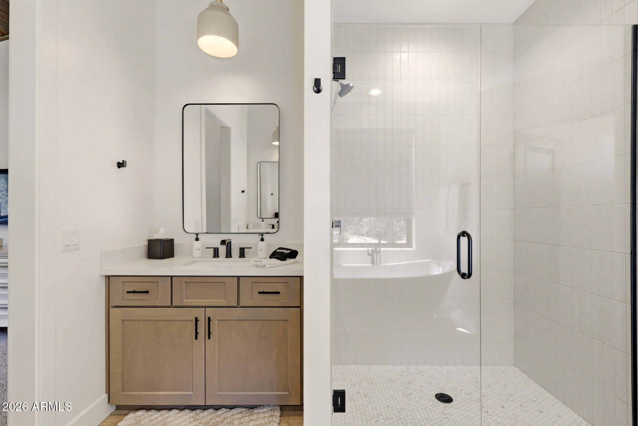 1900 South Monkshood Road Show Low, AZ 85901 - Photo 17 of 49 Primary Bathroom