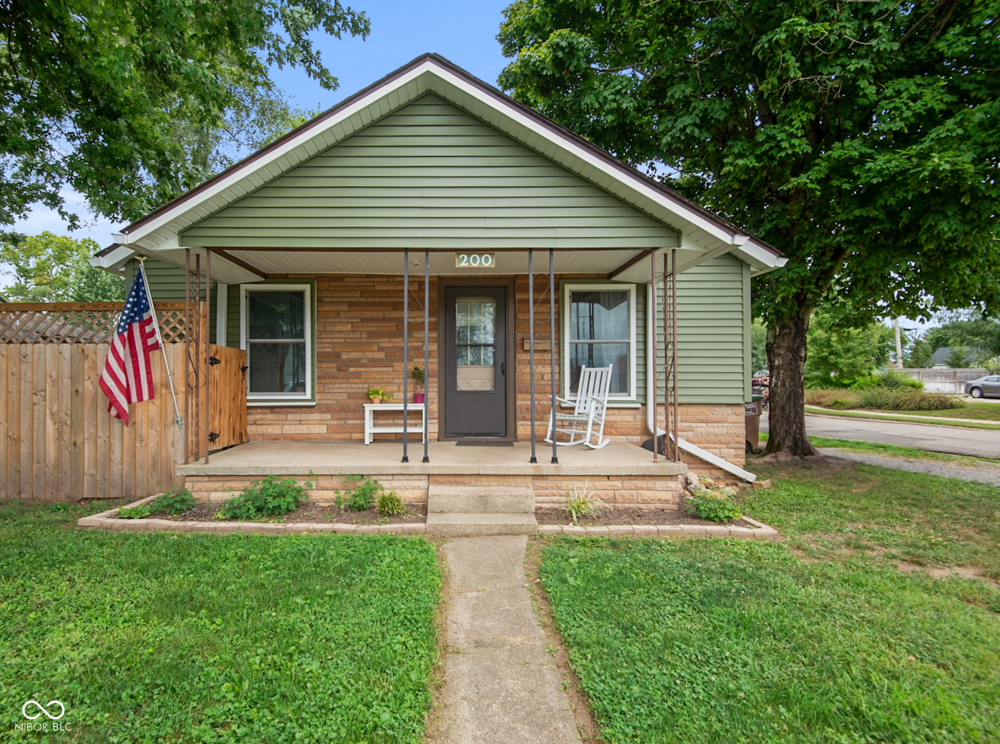 200 Pence Street Columbus, IN 47201 - Photo 1 of 26