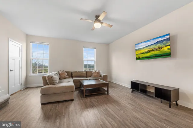 $3,000 | 11338 Willow Green Circle, Manassas, VA 20109