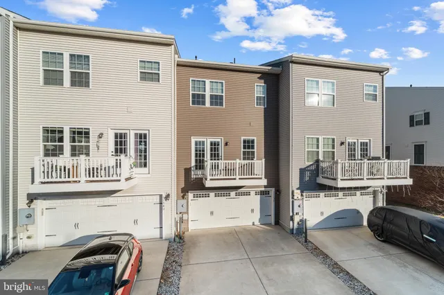 $3,000 | 11338 Willow Green Circle, Manassas, VA 20109