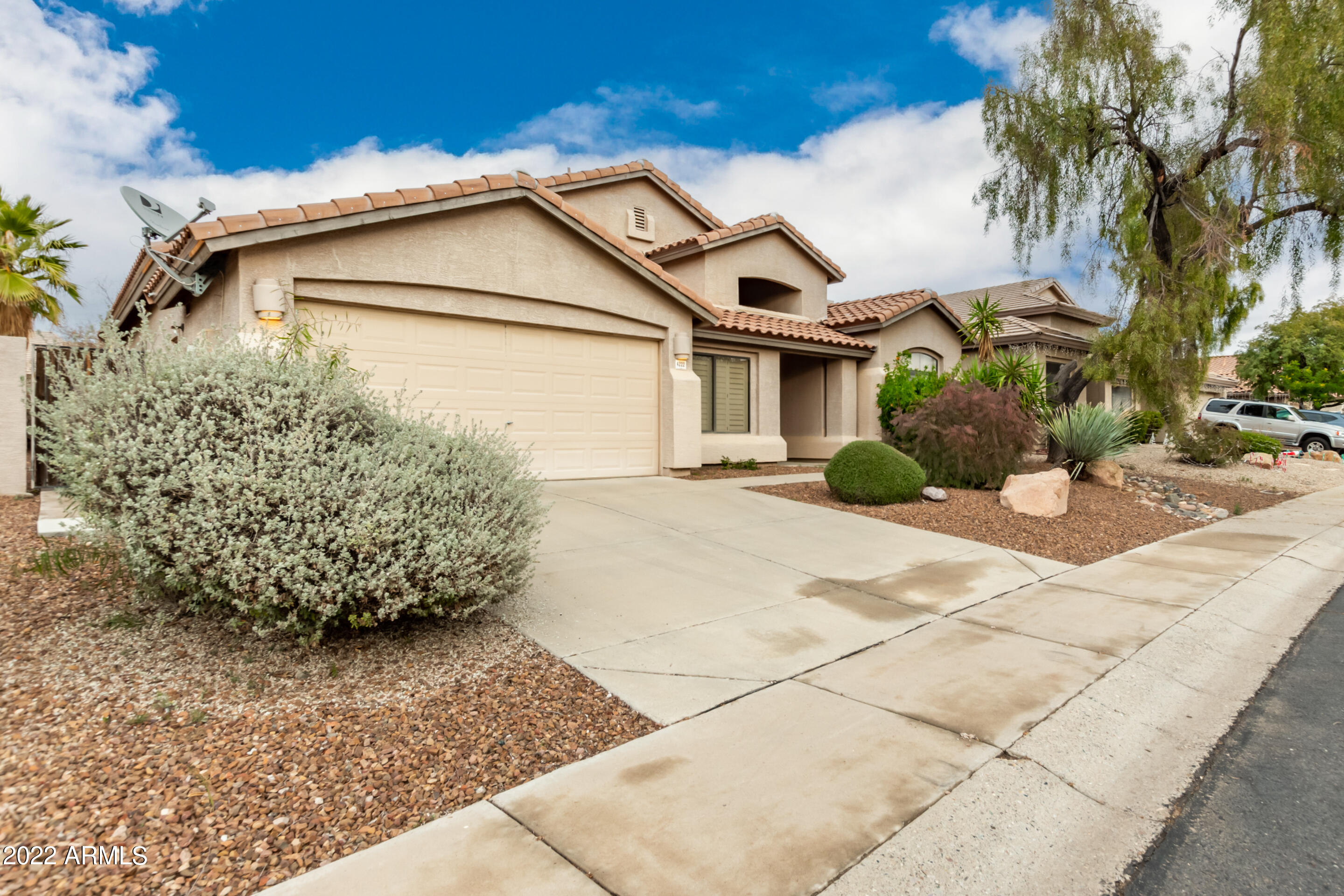4222 East Kirkland Road Phoenix, AZ 85050 - Photo 2 of 38 02-Kirkland