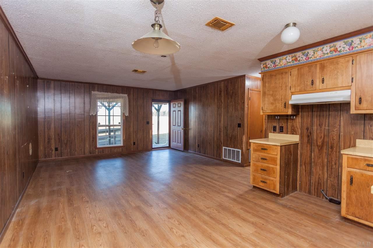 5651 Pine Forest Road McDavid, FL 32568 - Photo 5 of 44 Gallery Image 5