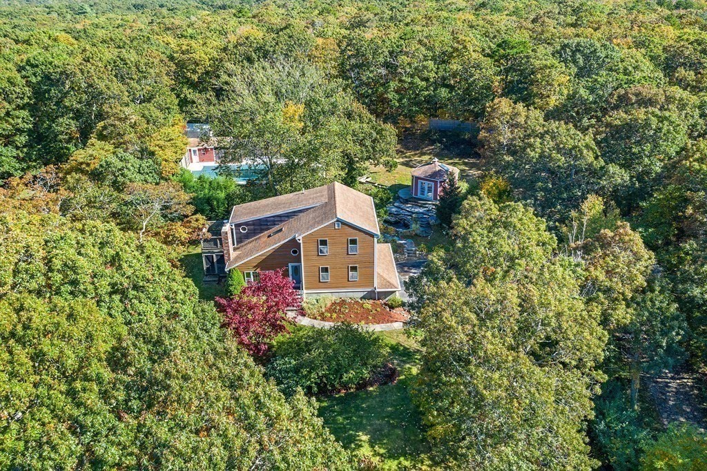 12 Robin Road Sandwich, MA 02563 - Photo 1 of 26 Gallery Image 1