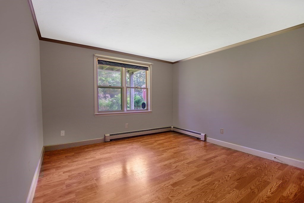 12 Robin Road Sandwich, MA 02563 - Photo 11 of 26 Gallery Image 11