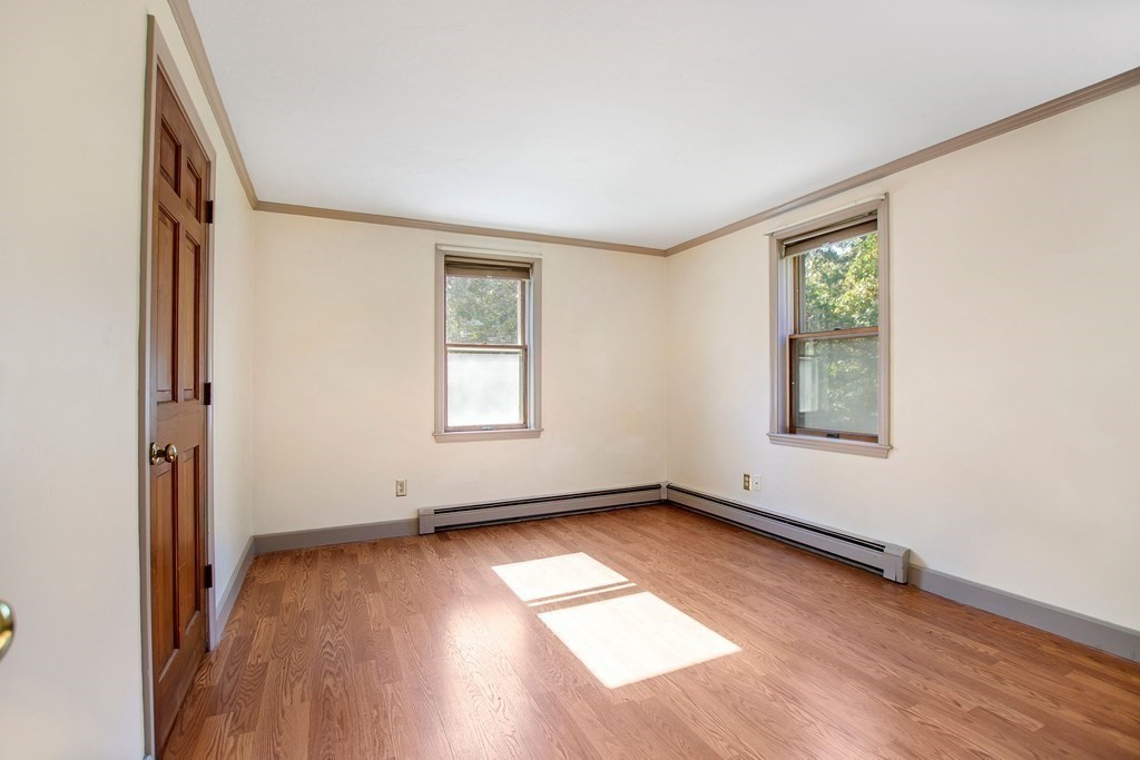 12 Robin Road Sandwich, MA 02563 - Photo 10 of 26 Gallery Image 10