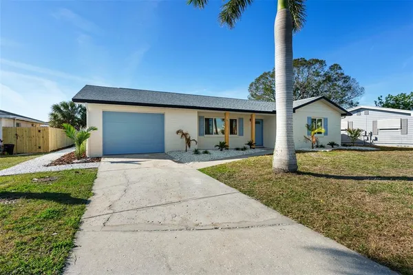 $2,900 | 105 12th Street Southwest, Ruskin, FL 33570