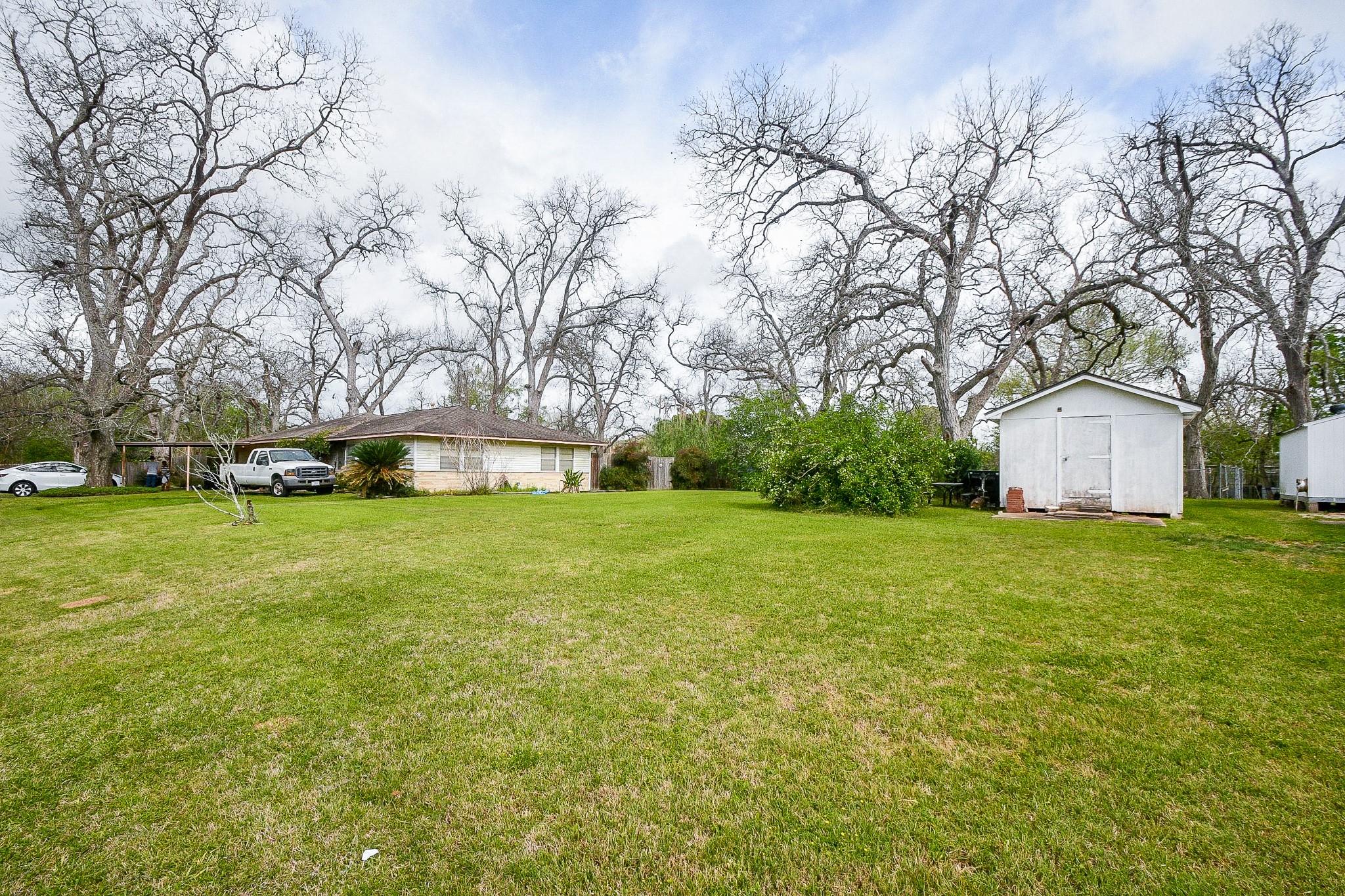 607 Riveredge Drive Richmond, TX 77406 - Photo 18 of 19 a house view with a garden space