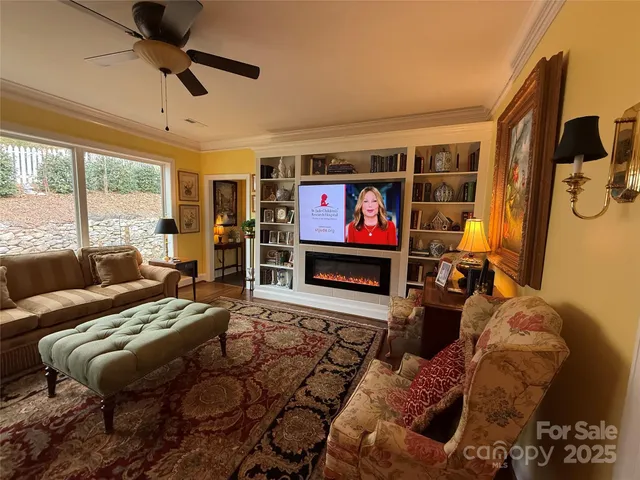 $525,000 | 225 Kings Creek Court Northeast, Concord, NC 28025