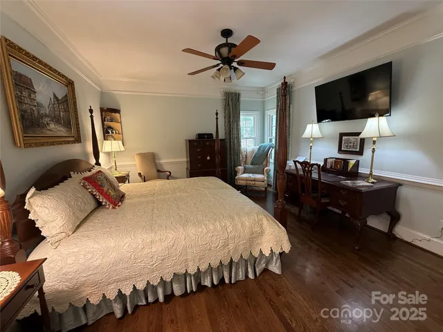 $525,000 | 225 Kings Creek Court Northeast, Concord, NC 28025