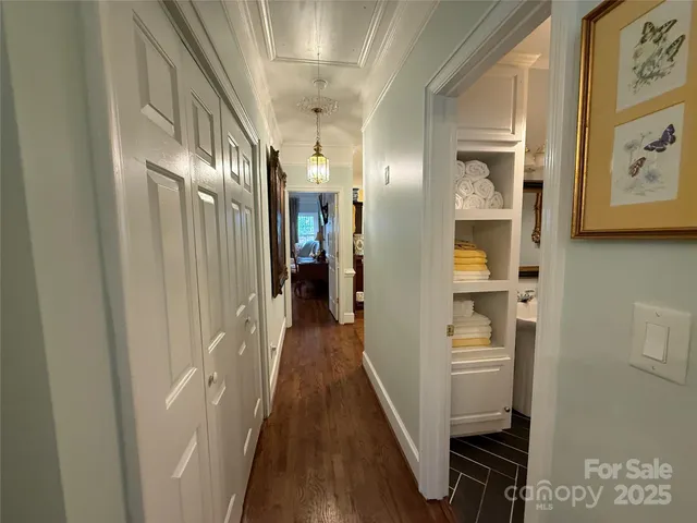 $525,000 | 225 Kings Creek Court Northeast, Concord, NC 28025