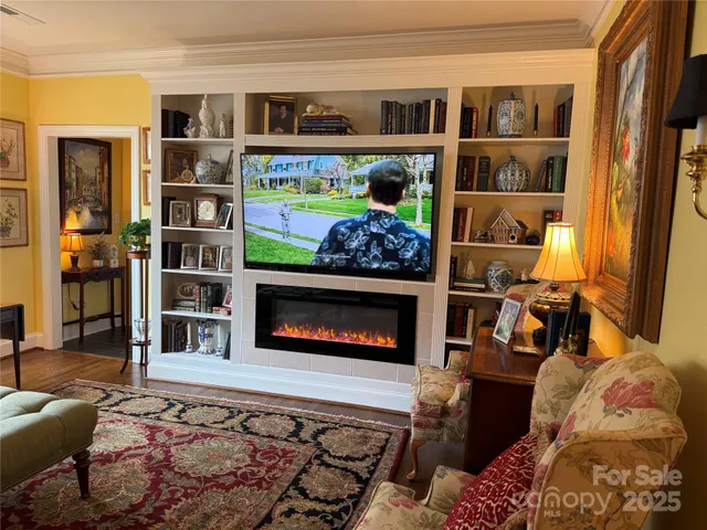 $525,000 | 225 Kings Creek Court Northeast, Concord, NC 28025