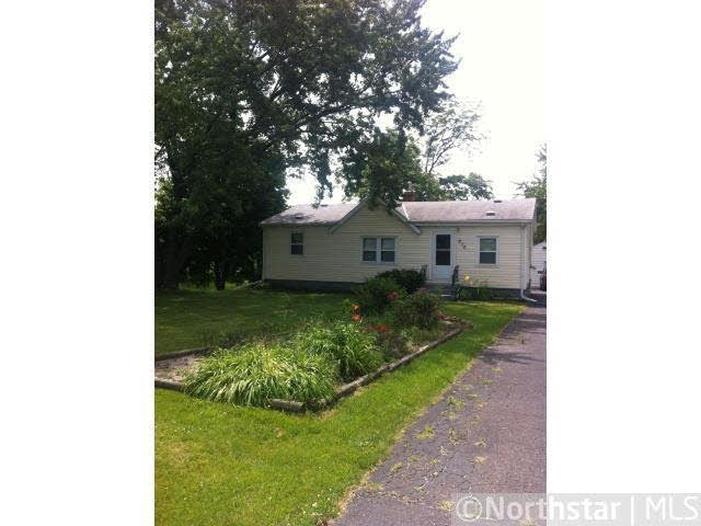 970 County Road East Shoreview, MN 55126 - Photo 2 of 8 Gallery Image 2