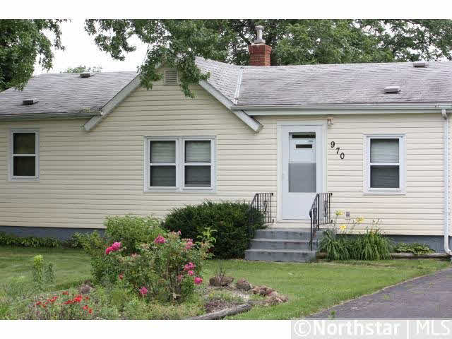 970 County Road East Shoreview, MN 55126 - Photo 3 of 8 Gallery Image 3