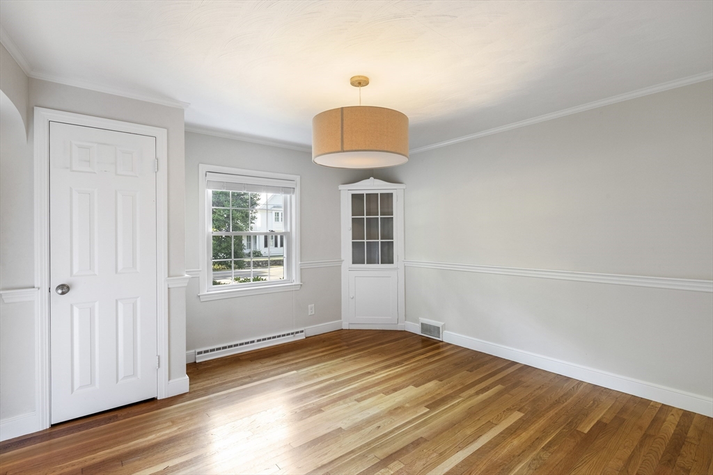 216 Claybrook Road Dover, MA 02030 - Photo 8 of 21