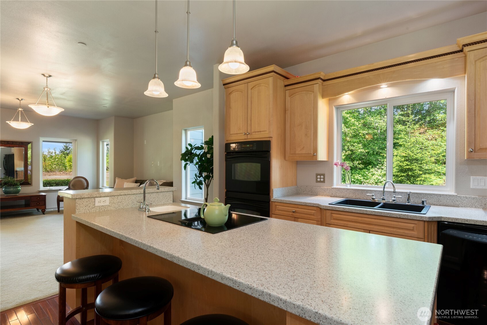 323 East Alderwood Road Belfair, WA 98528 - Photo 16 of 38
