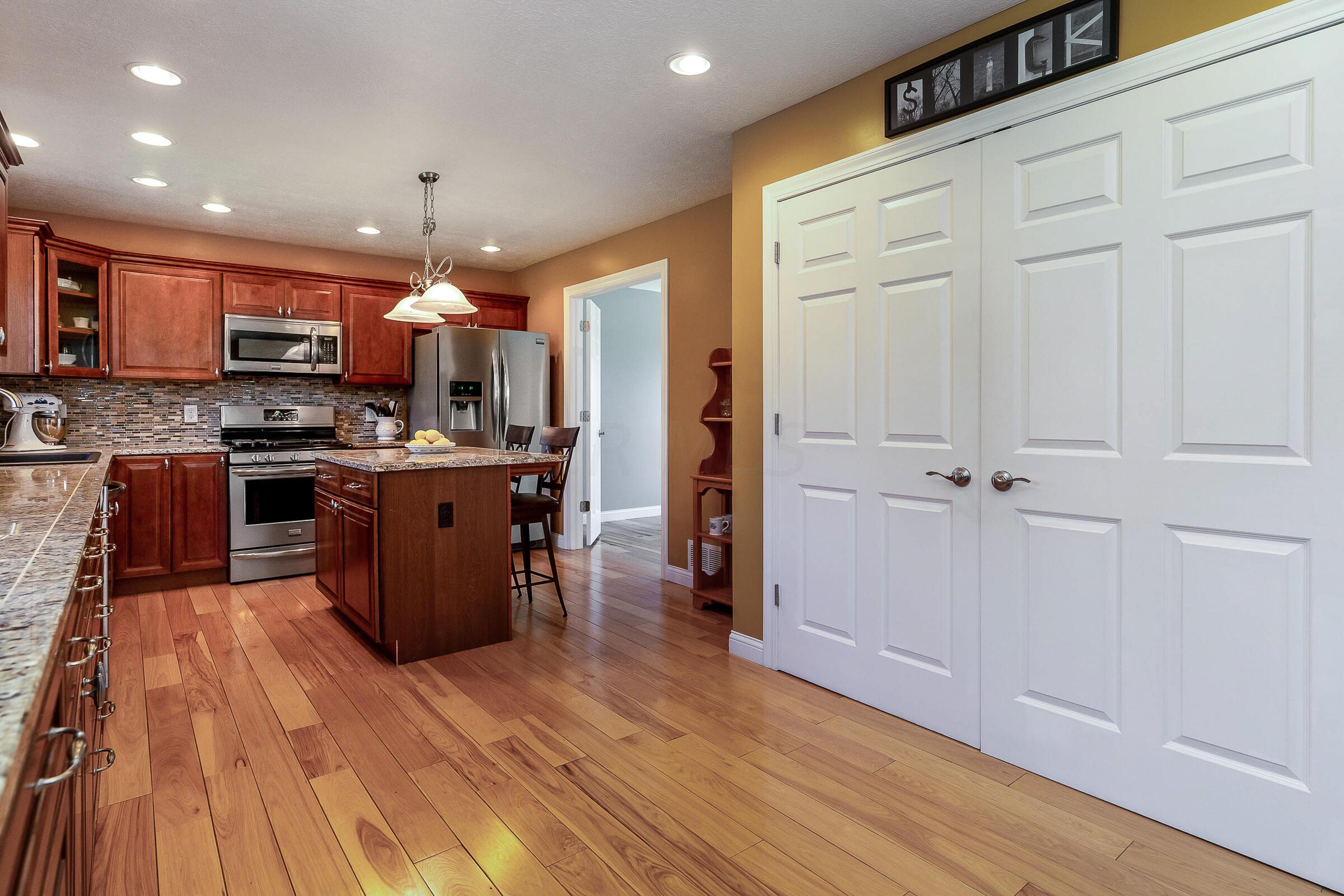 142 Blacks Road Pataskala, OH 43062 - Photo 12 of 35