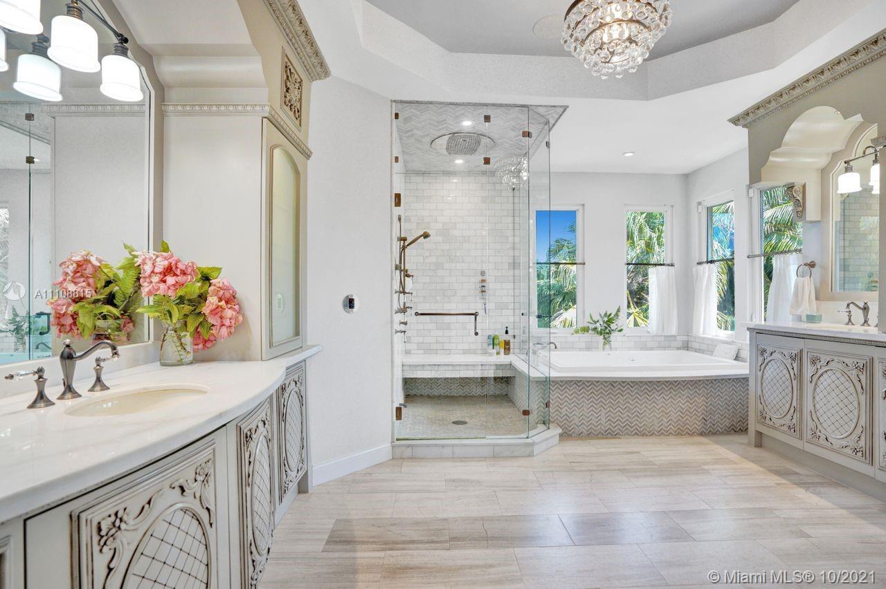 2672 Riviera Manor Weston, FL 33332 - Photo 21 of 59 Gallery Image 21