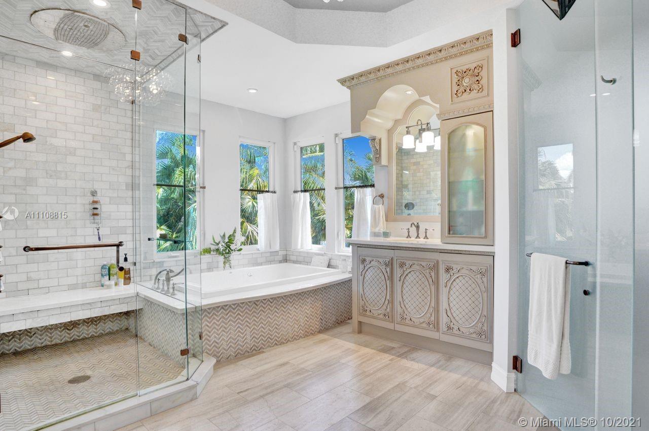 2672 Riviera Manor Weston, FL 33332 - Photo 22 of 59 Gallery Image 22