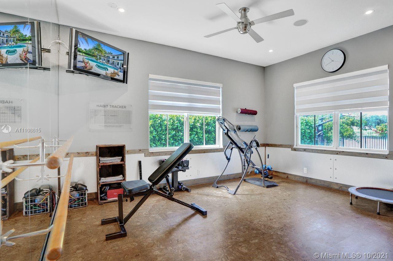 2672 Riviera Manor Weston, FL 33332 - Photo 38 of 59 Gallery Image 38