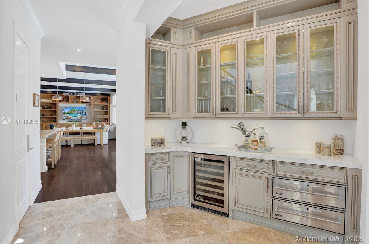 2672 Riviera Manor Weston, FL 33332 - Photo 8 of 59 Gallery Image 8