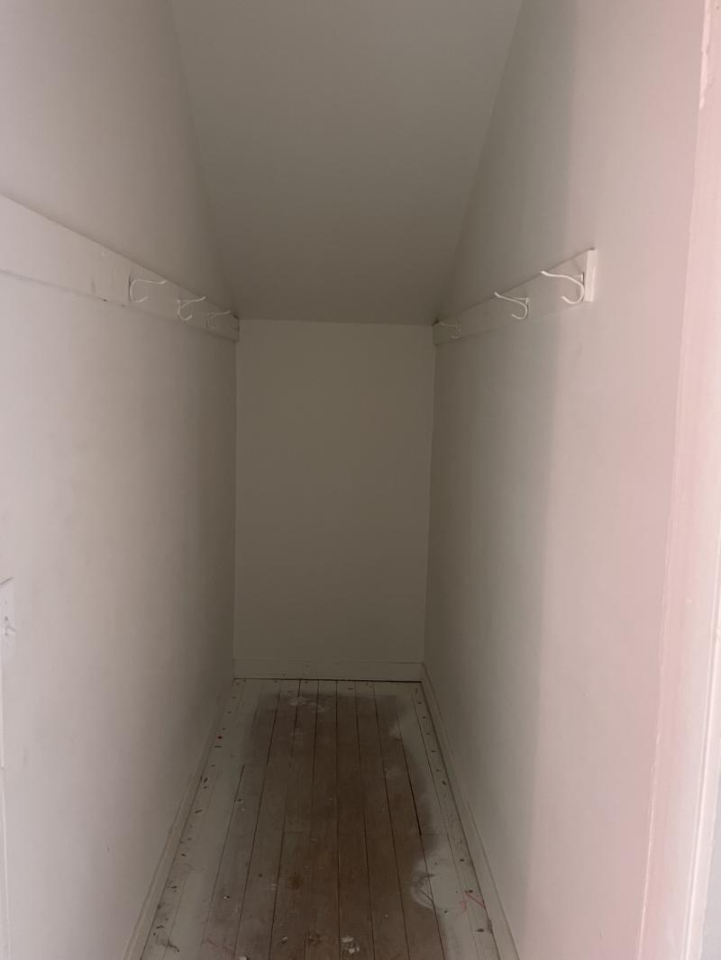 1346 East Caro Road Caro, MI 48723 - Photo 16 of 22 Walk in closet that is between the two u