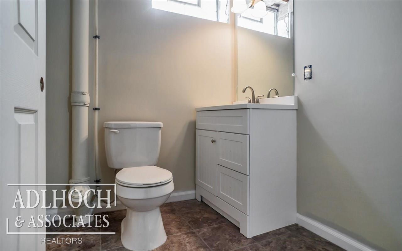 412 Lothrop Road Grosse Pointe Farms, MI 48236 - Photo 25 of 29