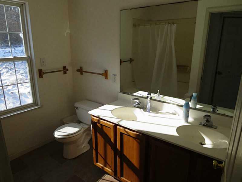 100 Folly Hollow Road Washington, PA 15301 - Photo 14 of 23 Master Bath/Spa.