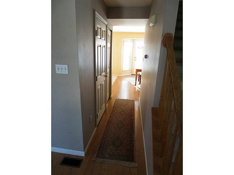 Entry/Foyer. 