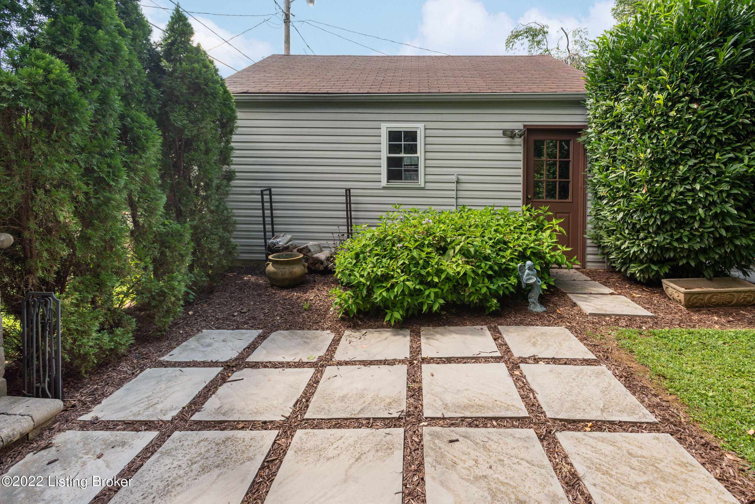 2408 Manchester Road Louisville, KY 40205 - Photo 55 of 57 House_2064