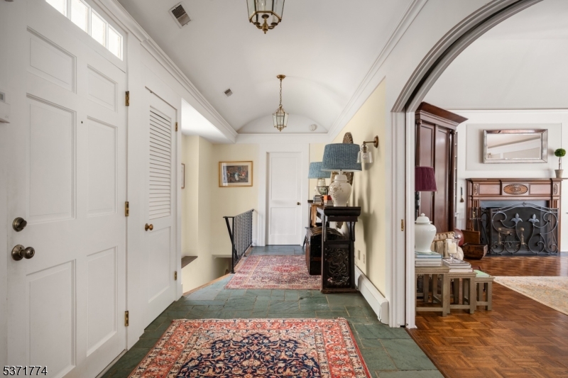 50 Hidden Valley Road Far Hills, NJ 07931 - Photo 13 of 17