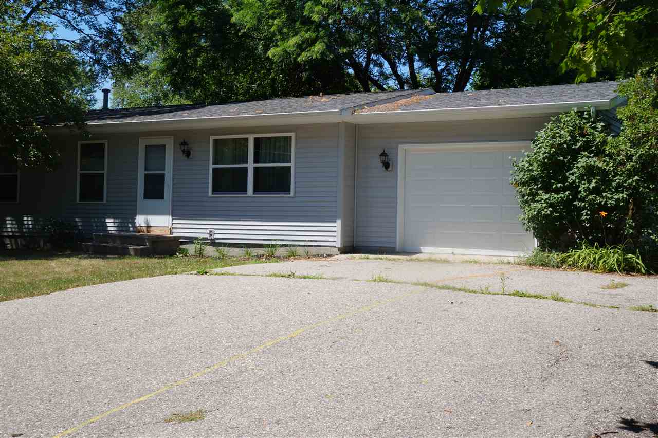 1910 South Stockman Road Mount Pleasant, MI 48858 - Photo 1 of 23 1820001.JPG